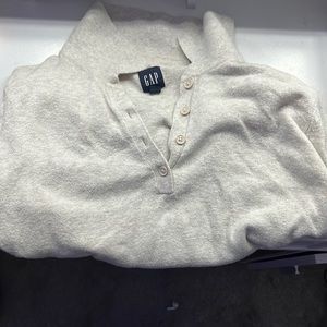 half-button GAP long sleeve